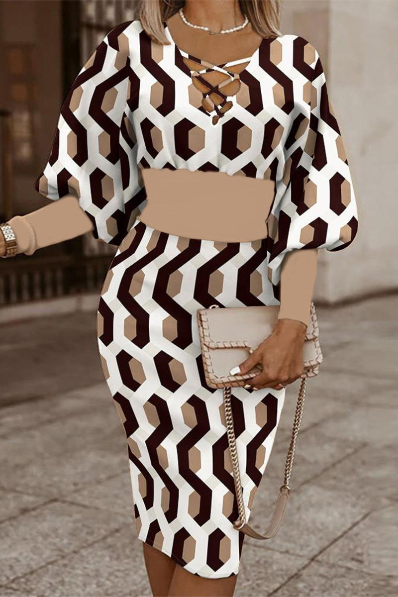 Well Tailored Dress with a Graceful Silhouette