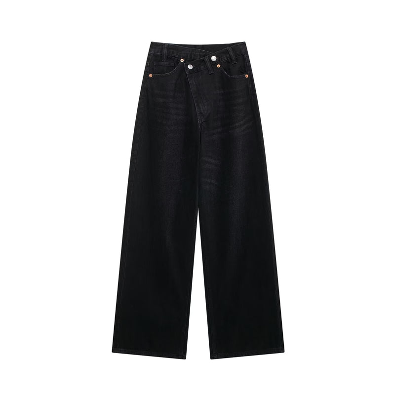 Sophisticated Garment with a Clean Classic Look