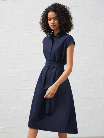 Effortlessly Elegant Dress with a Timeless Design