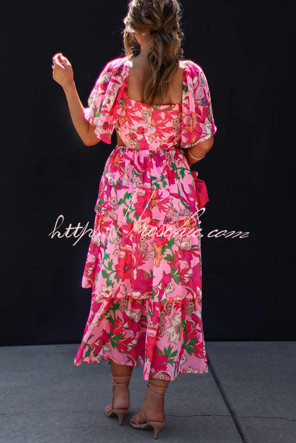 Beautifully Finished Dress in a Timeless Design