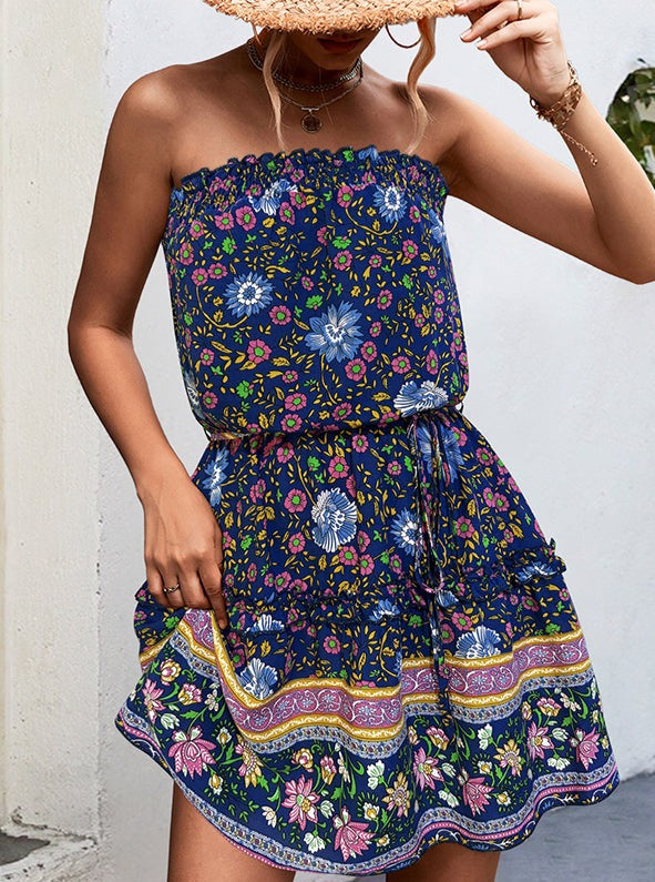Classic Vintage Dress with a Flattering Fit