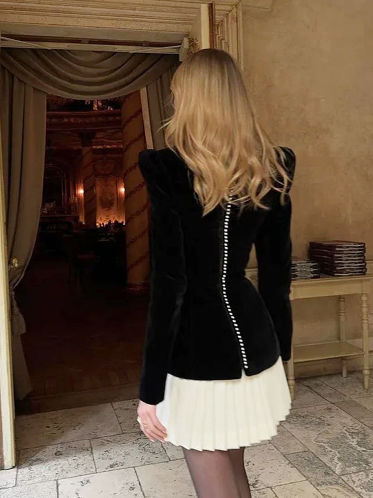 Sophisticated Dress with a Clean Classic Look