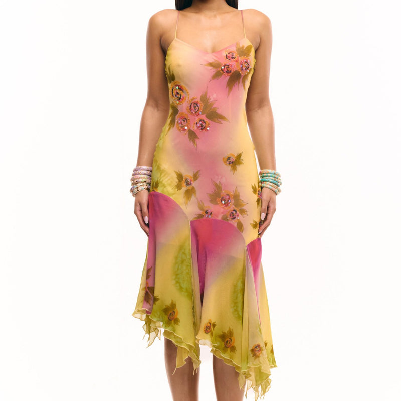 Beautifully Crafted Dress in a Classic Style