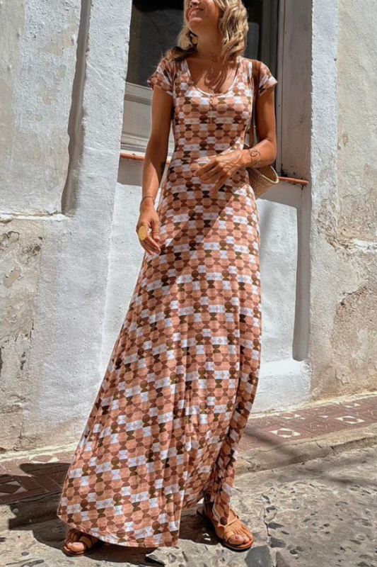 Sophisticated Dress with a Clean Classic Look