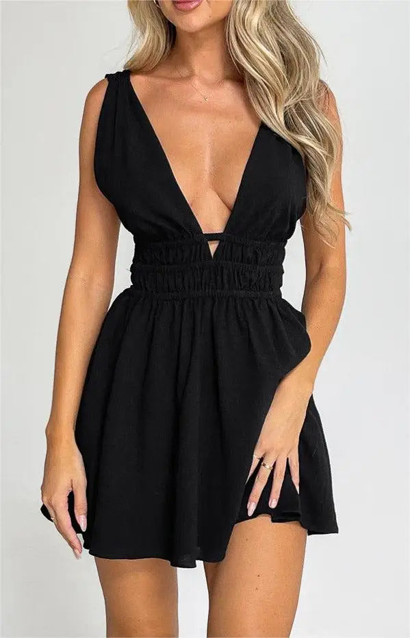 Effortlessly Elegant Dress with a Timeless Design