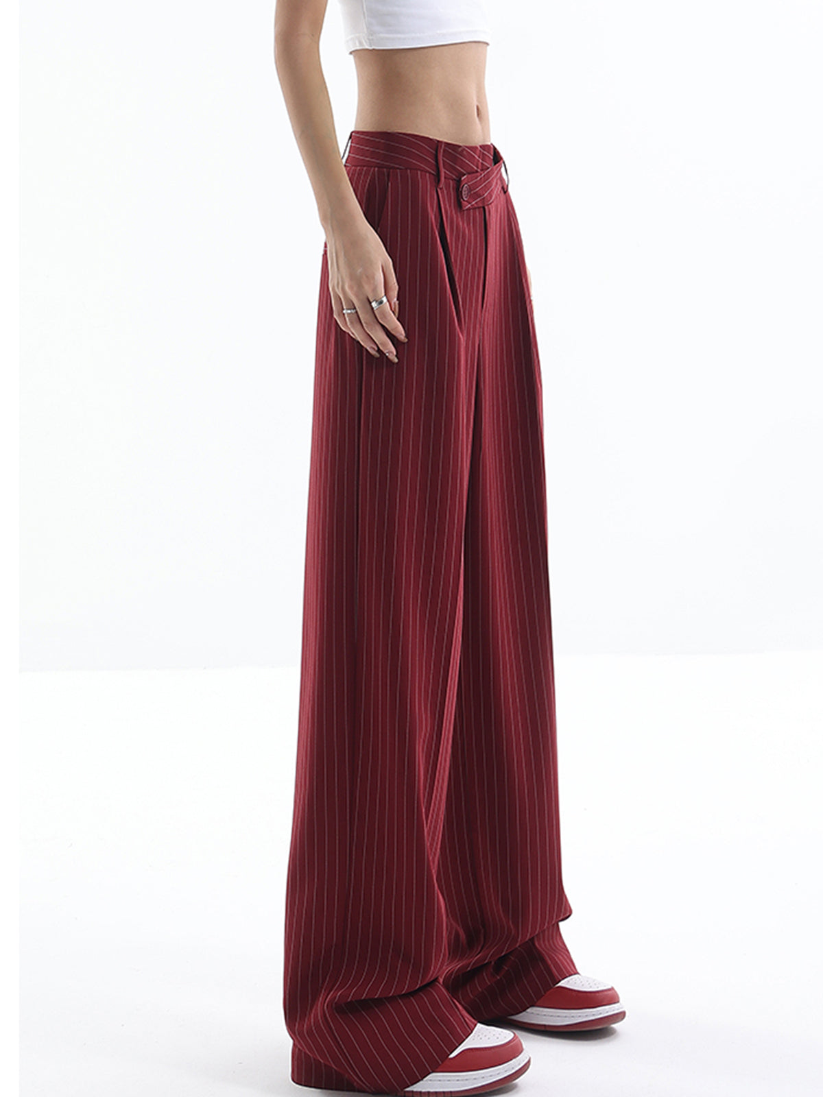 Beautifully Finished Pants in a Timeless Design