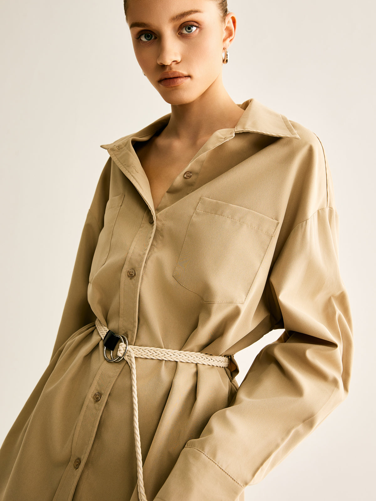 Effortlessly Elegant Dress with a Timeless Design