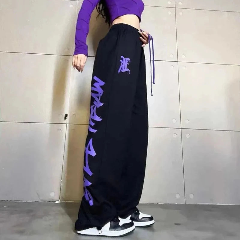 Classic Vintage Pants with a Flattering Fit