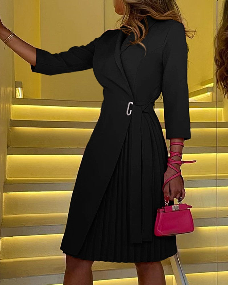 Well Tailored Dress with a Graceful Silhouette