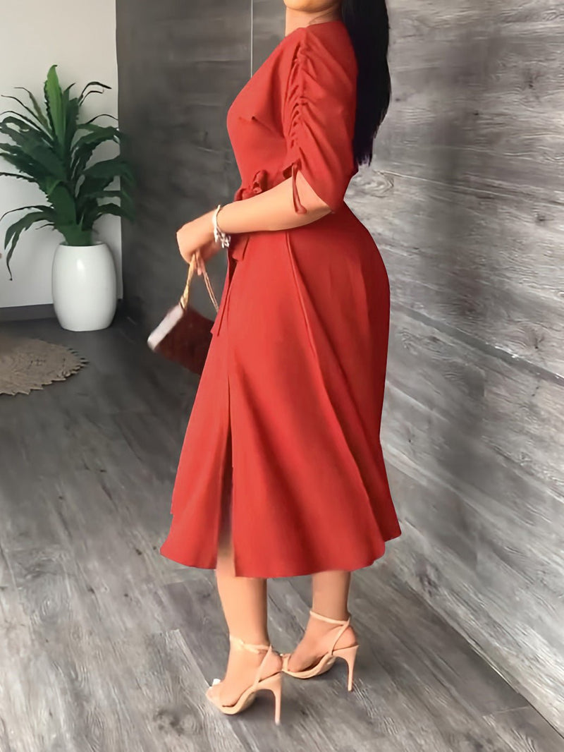 Classic Vintage Dress with a Flattering Fit