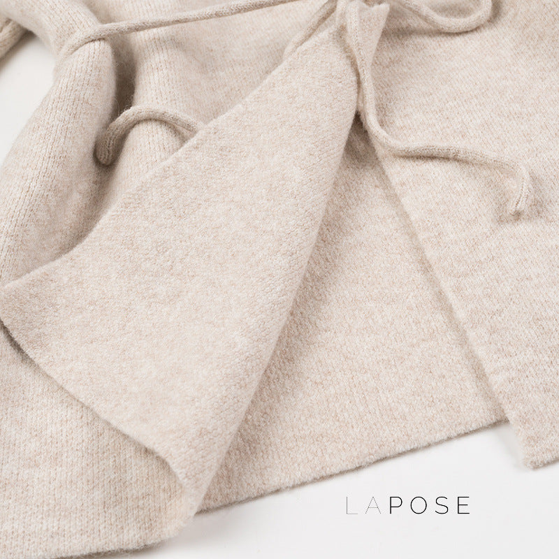 Elegantly Styled Cardigan for Everyday Wear