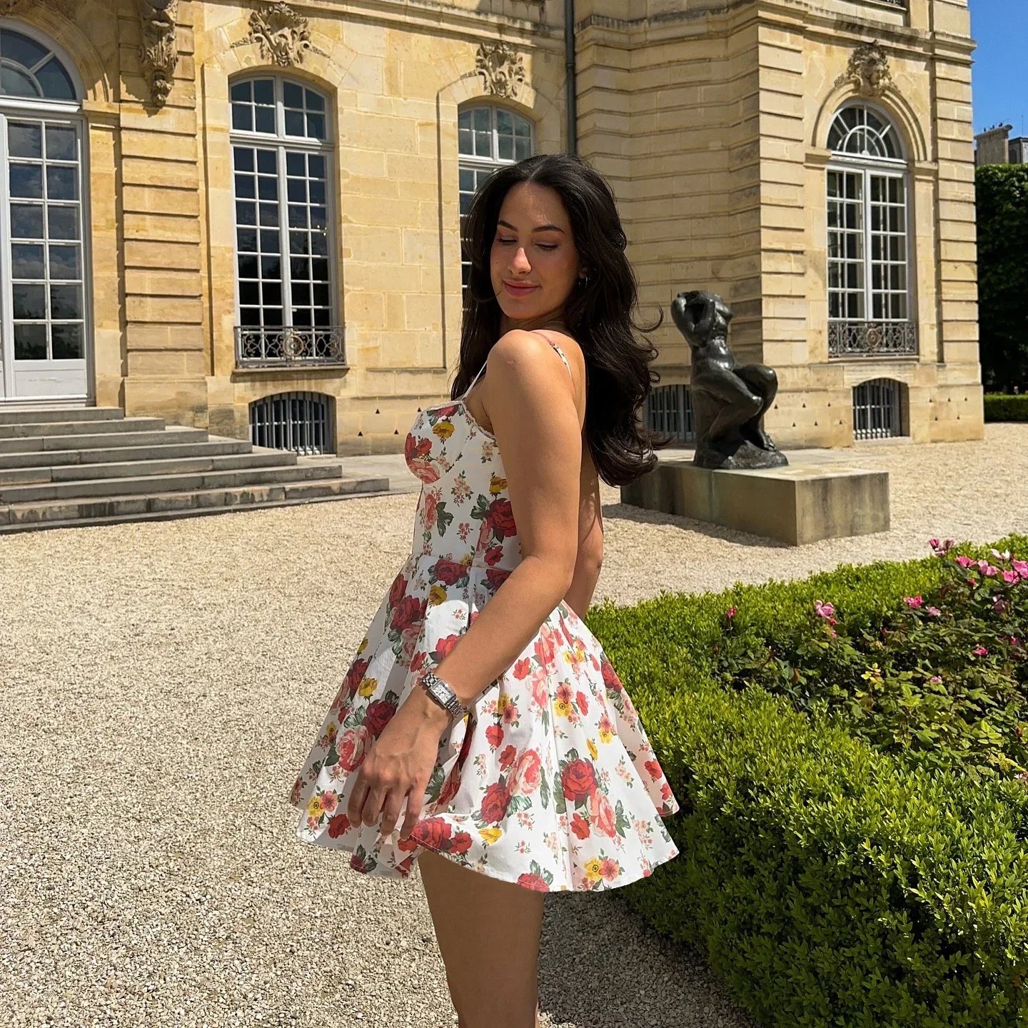 Classic Vintage Dress with a Flattering Fit