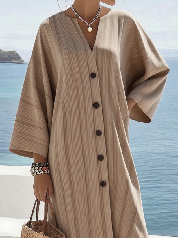 Sophisticated Dress with a Clean Classic Look