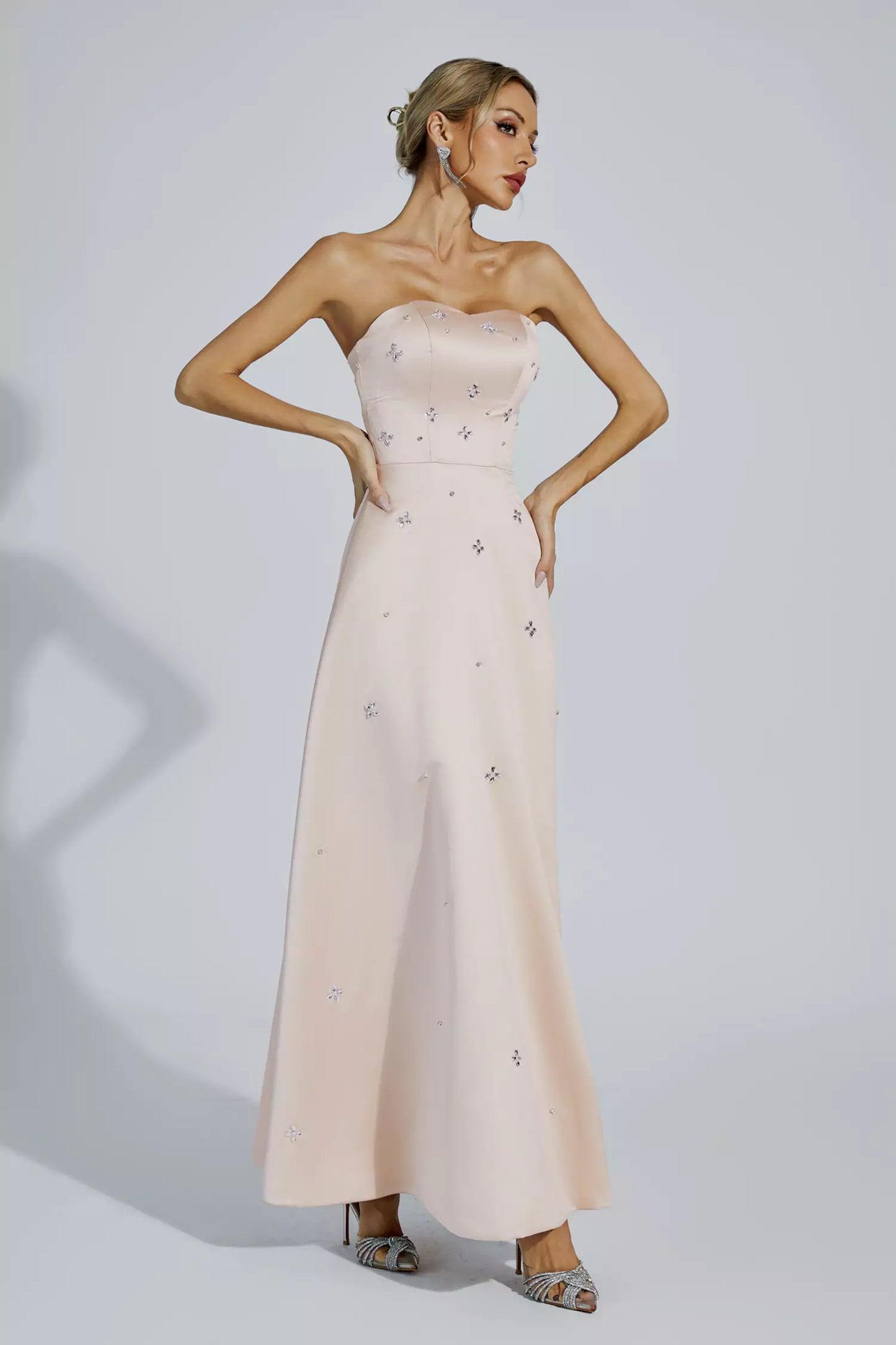 Classic Vintage & Enduringly Stylish Dress