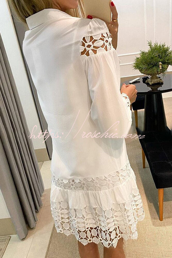 Beautifully Finished Dress in a Timeless Design