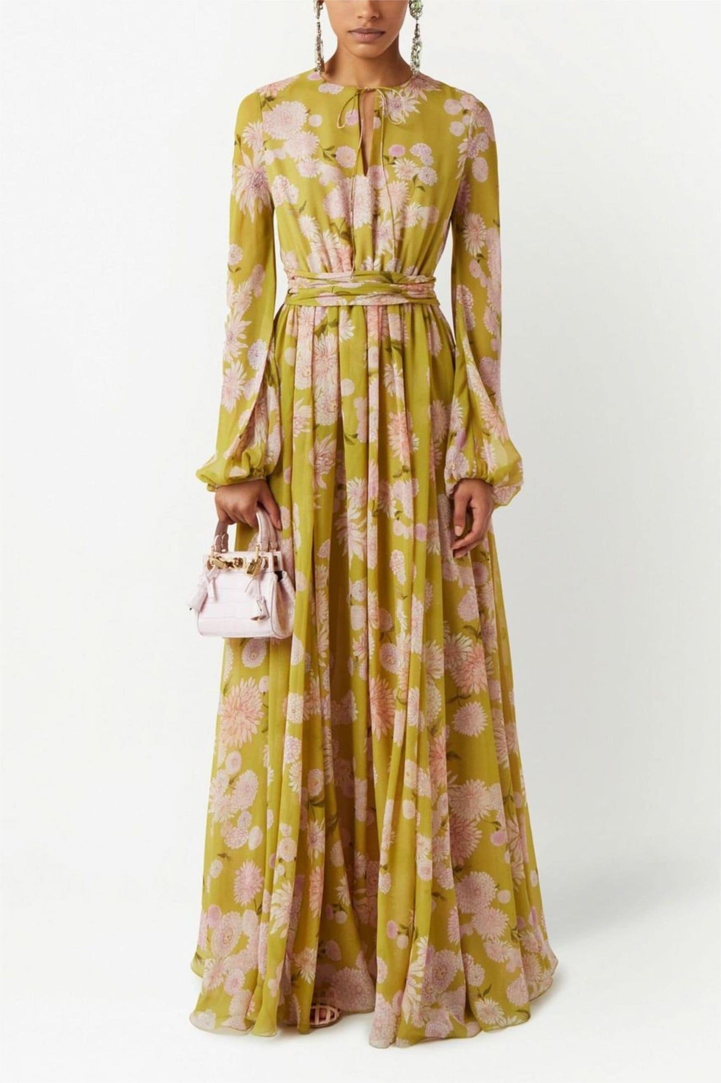 Beautifully Crafted Dress in a Classic Style