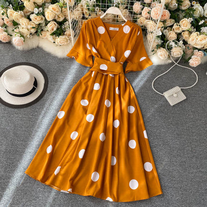 Classic Vintage Dress with a Flattering Fit
