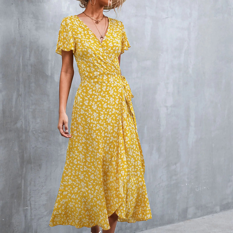 Sophisticated Dress with a Clean Classic Look