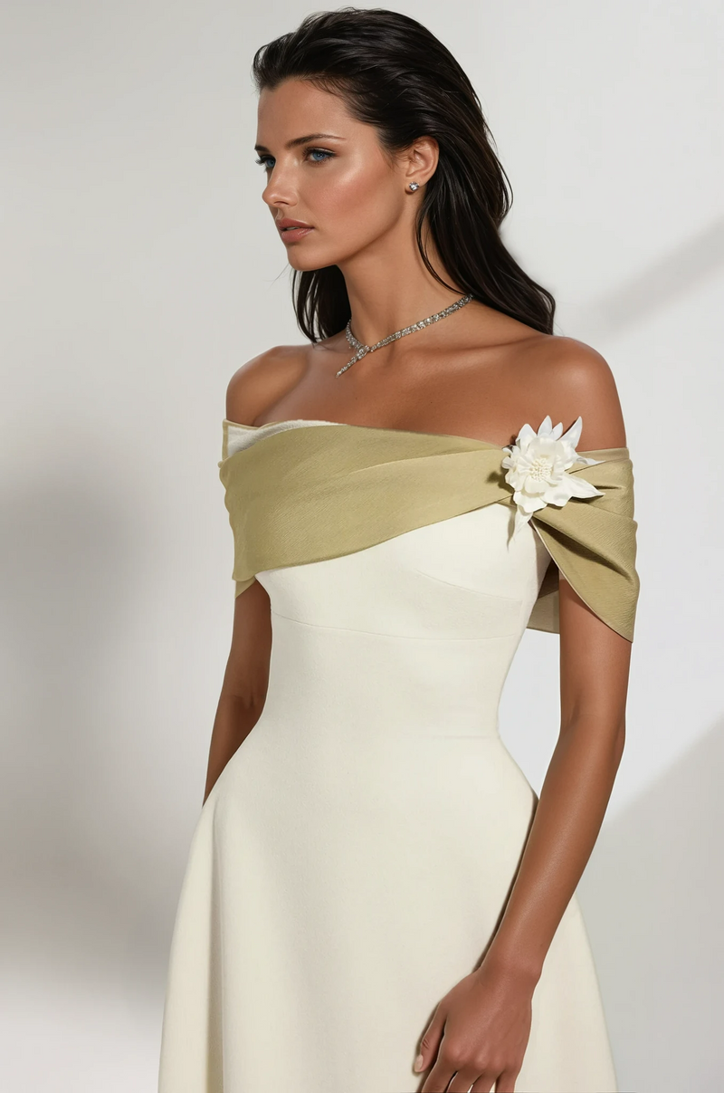 Beautifully Crafted Dress in a Classic Style