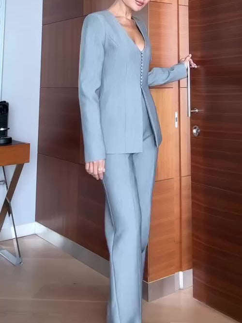 Sophisticated Pants with a Clean Classic Look