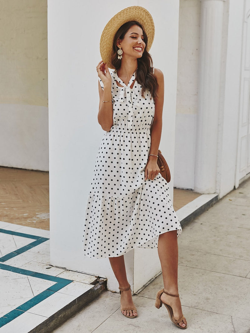 Beautifully Crafted Dress in a Classic Style