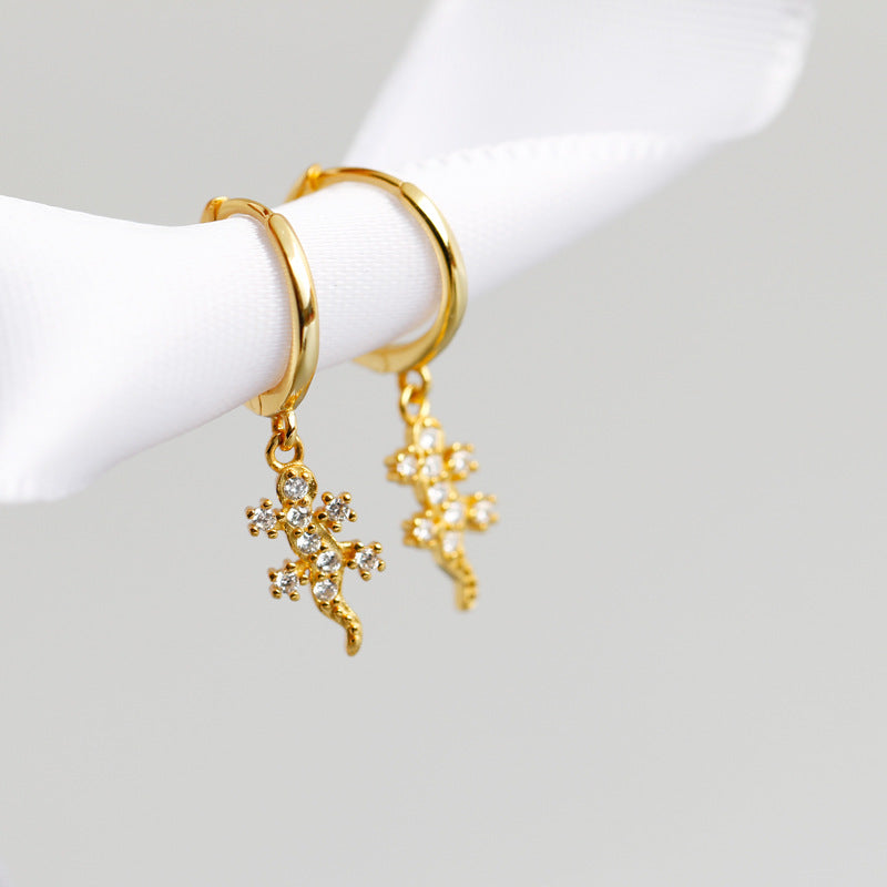 Stunning Gold Earring for Daily Wear