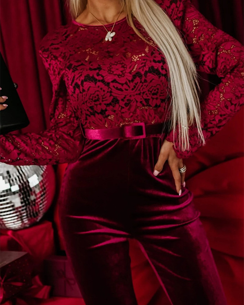 Effortlessly Elegant Garment with a Timeless Design