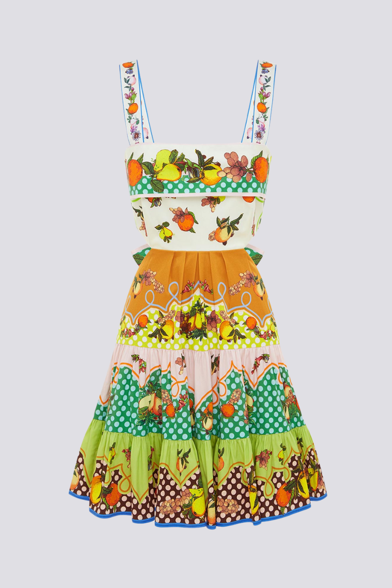 Classic Vintage Dress with a Flattering Fit