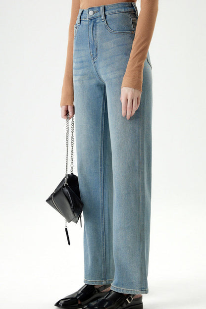 Classic Vintage Pants with a Flattering Fit
