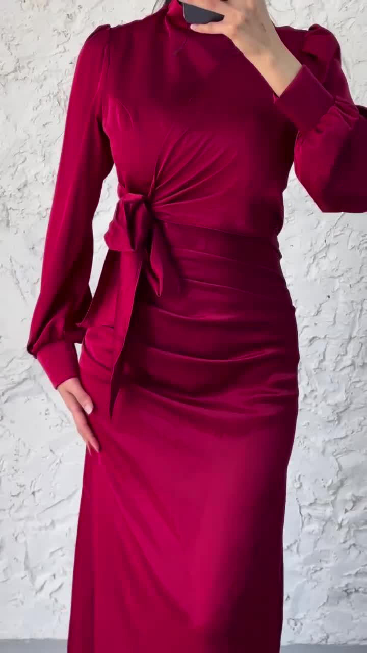 Effortlessly Elegant Dress with a Timeless Design