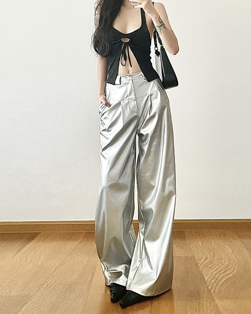 Effortlessly Elegant Pants with a Timeless Design