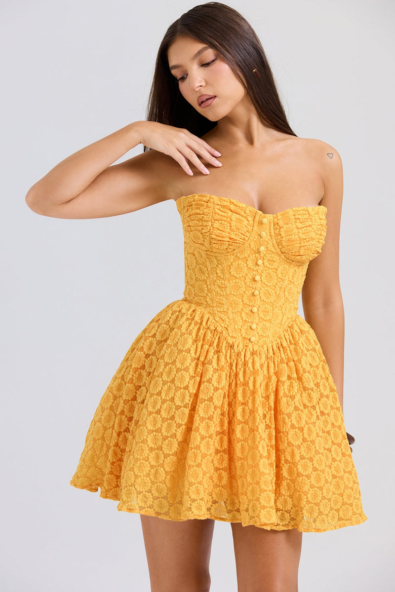 Beautifully Crafted Dress in a Classic Style