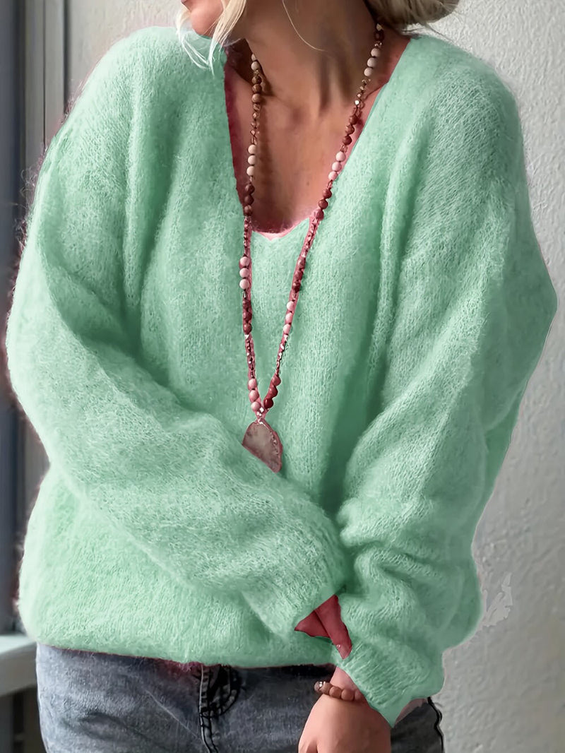 Effortlessly Elegant Sweater with a Timeless Design