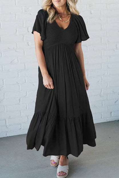 Beautifully Finished Dress in a Timeless Design