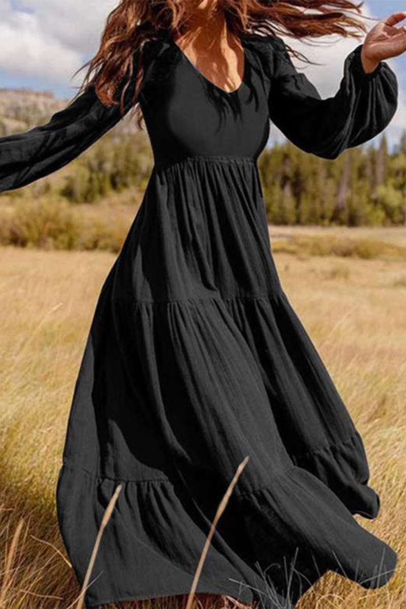 Effortlessly Elegant Dress with a Timeless Design