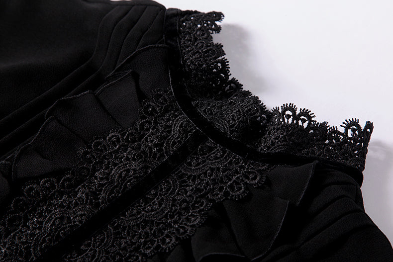 Well Tailored Dress with a Graceful Silhouette