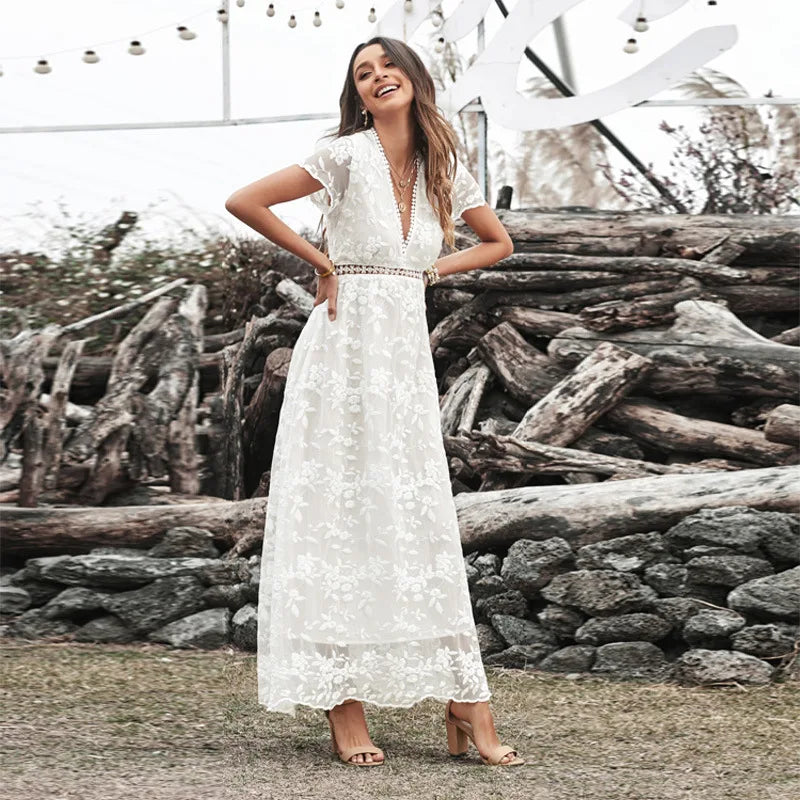 Classic Vintage & Enduringly Stylish Dress