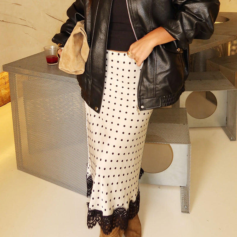Classic Vintage & Enduringly Stylish Garment