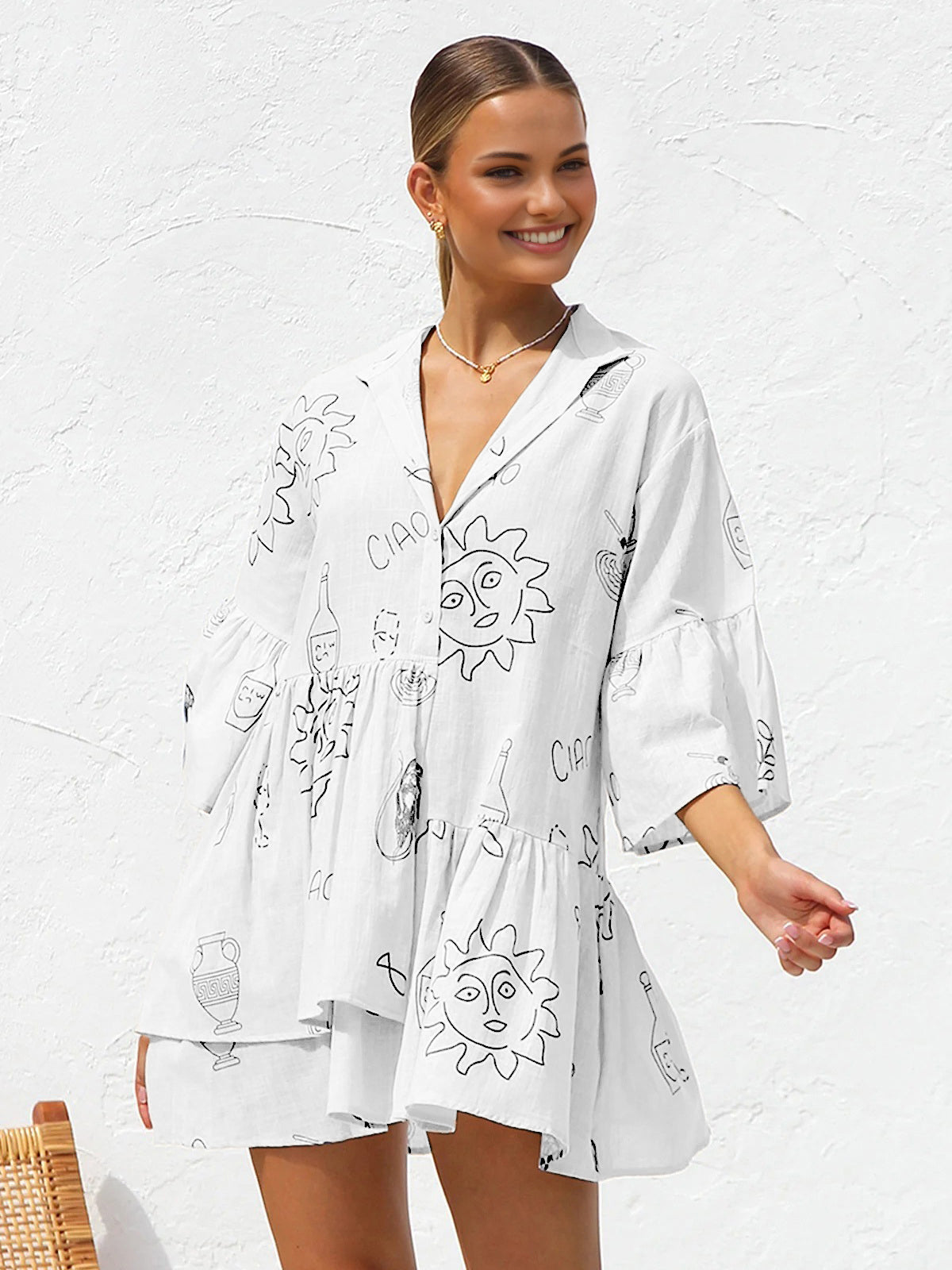 Beautifully Finished Dress in a Timeless Design