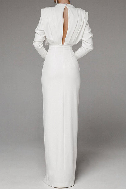 Beautifully Finished Dress in a Timeless Design