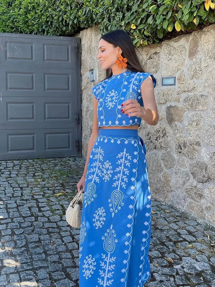 Classic Vintage Garment with a Flattering Fit