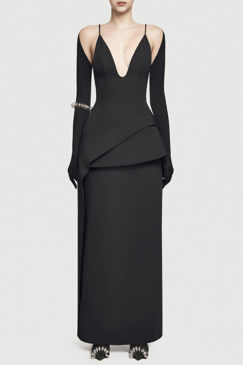 Gracefully Styled Dress for Any Occasion
