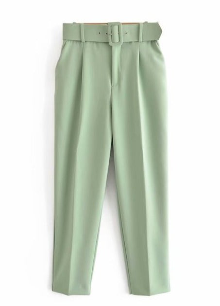 Gracefully Styled Pants for Any Occasion