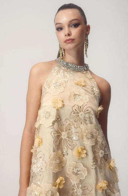 Beautifully Crafted Dress in a Classic Style