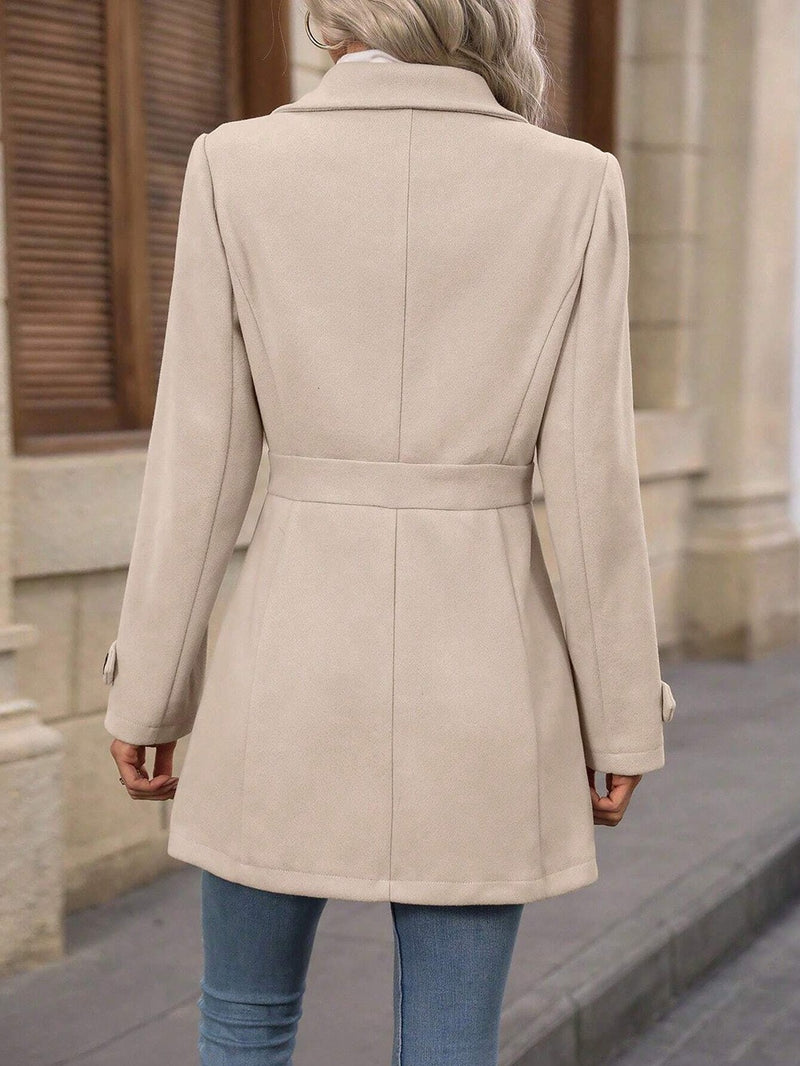Elegantly Styled Jacket for Everyday Wear