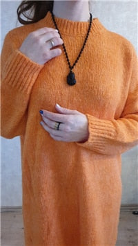 Effortlessly Elegant Sweater with a Timeless Design