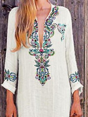 Classic Vintage Dress with a Flattering Fit
