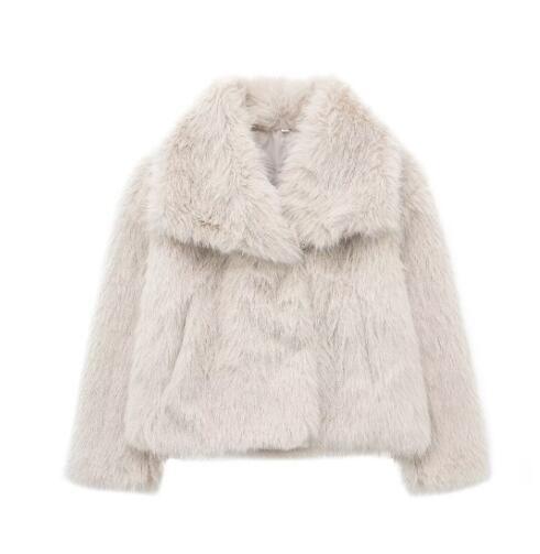 Sophisticated Coat with a Clean Classic Look