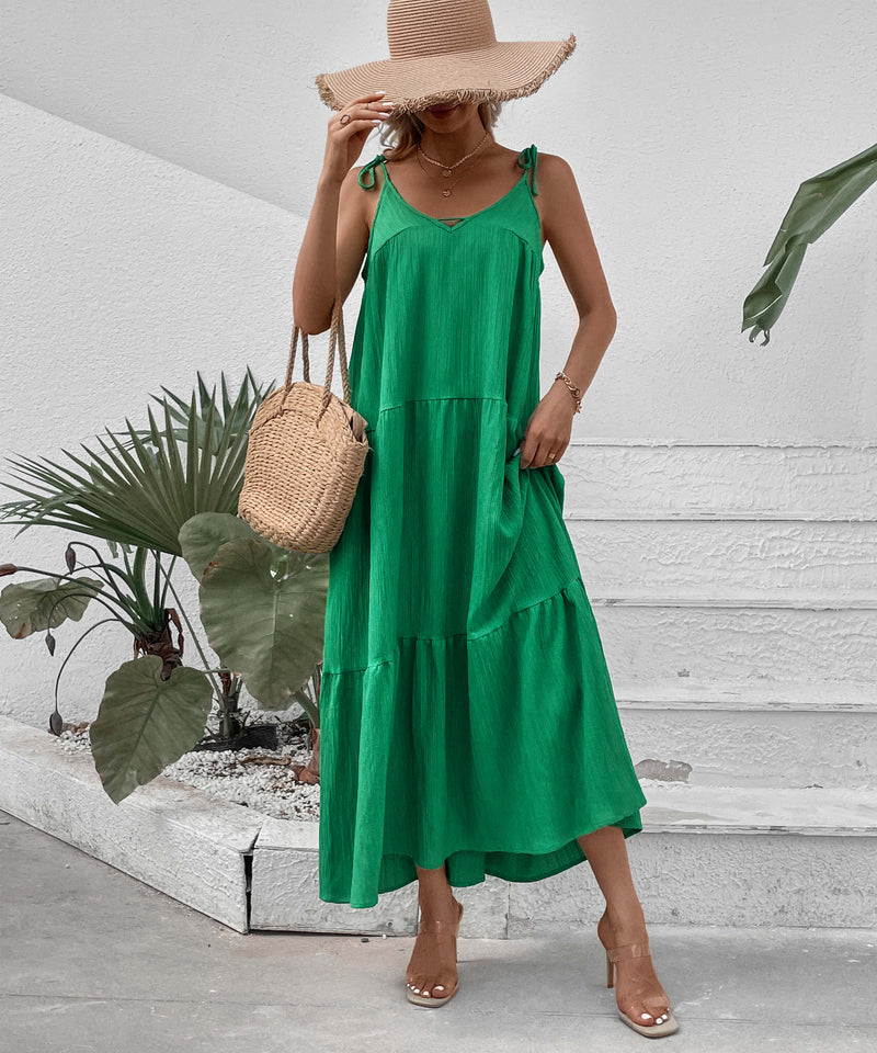 Effortlessly Elegant Dress with a Timeless Design