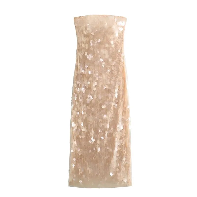 Well Tailored Dress with a Graceful Silhouette